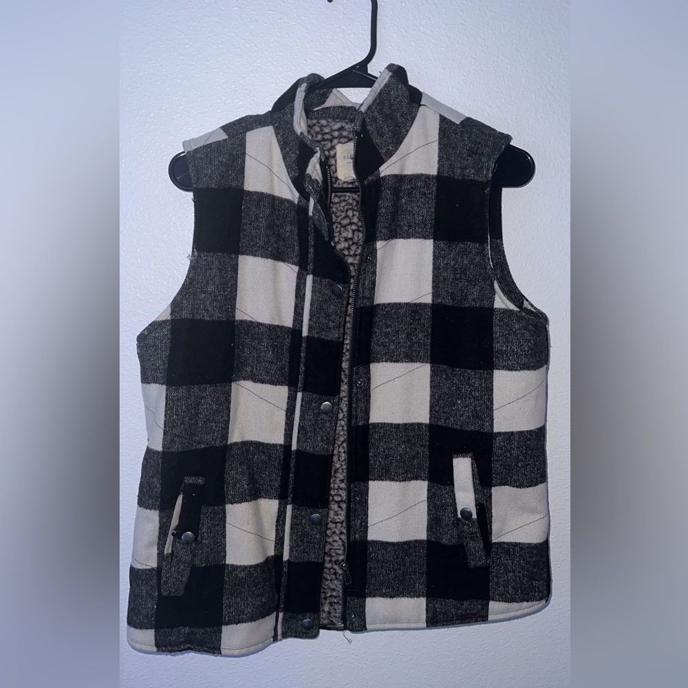 FLANNEL VEST - FRANCESCAS